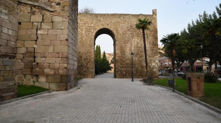 Talavera: iluminación artística para la muralla en Carnicerías